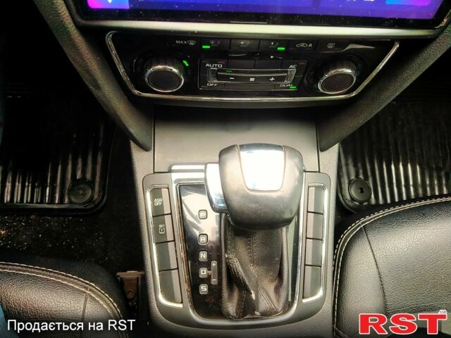 Белый Шкода Суперб, объемом двигателя 1.8 л и пробегом 230 тыс. км за 7900 $, фото 10 на Automoto.ua