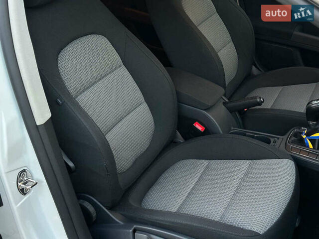 Білий Шкода Суперб, об'ємом двигуна 1.8 л та пробігом 109 тис. км за 10990 $, фото 22 на Automoto.ua