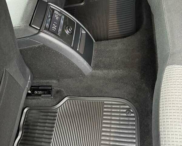 Белый Шкода Суперб, объемом двигателя 1.8 л и пробегом 109 тыс. км за 10500 $, фото 29 на Automoto.ua