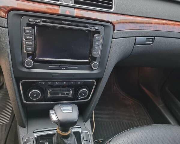 Белый Шкода Суперб, объемом двигателя 1.8 л и пробегом 169 тыс. км за 10300 $, фото 12 на Automoto.ua