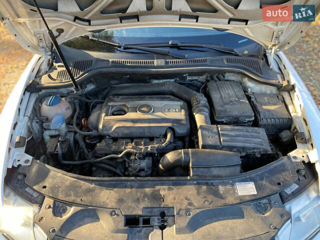 Белый Шкода Суперб, объемом двигателя 1.8 л и пробегом 238 тыс. км за 8999 $, фото 28 на Automoto.ua