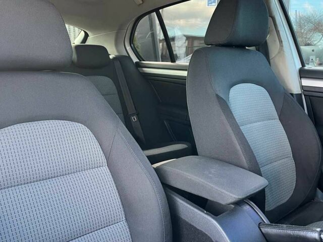 Шкода Суперб 2012 у Коломые на Automoto.ua Білий Шкода Суперб, об'ємом двигуна 2 л та пробігом 254 тис. км за 9200 $, фото 22 на Automoto.ua