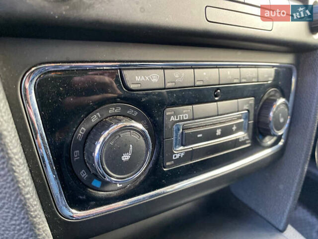 Белый Шкода Суперб, объемом двигателя 1.8 л и пробегом 238 тыс. км за 8999 $, фото 18 на Automoto.ua