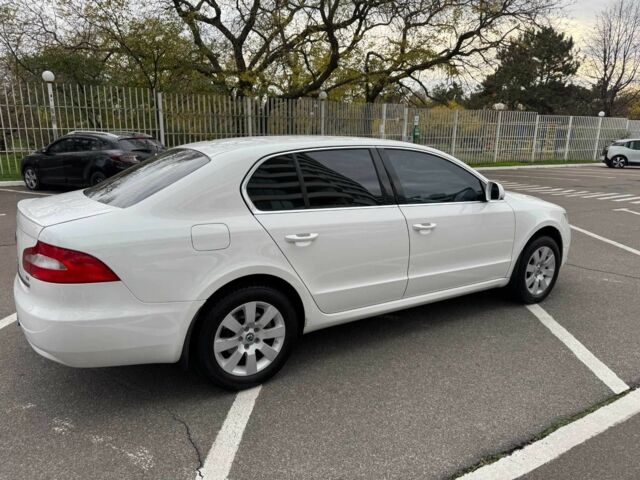 Белый Шкода Суперб, объемом двигателя 1.8 л и пробегом 109 тыс. км за 10500 $, фото 22 на Automoto.ua