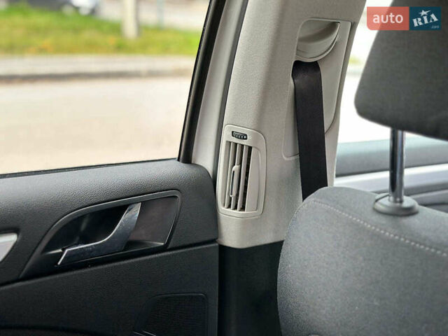 Білий Шкода Суперб, об'ємом двигуна 1.8 л та пробігом 230 тис. км за 8190 $, фото 30 на Automoto.ua