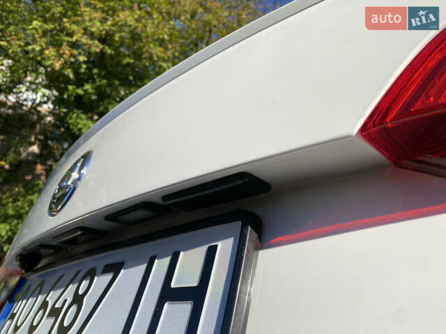 Белый Шкода Суперб, объемом двигателя 1.8 л и пробегом 250 тыс. км за 10800 $, фото 11 на Automoto.ua