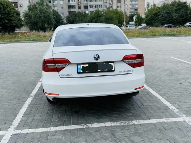 Білий Шкода Суперб, об'ємом двигуна 1.8 л та пробігом 299 тис. км за 8999 $, фото 3 на Automoto.ua