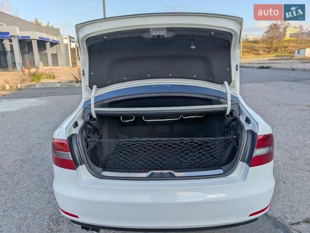 Белый Шкода Суперб, объемом двигателя 1.8 л и пробегом 140 тыс. км за 11300 $, фото 15 на Automoto.ua