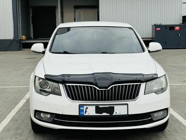 Білий Шкода Суперб, об'ємом двигуна 1.8 л та пробігом 299 тис. км за 8999 $, фото 6 на Automoto.ua