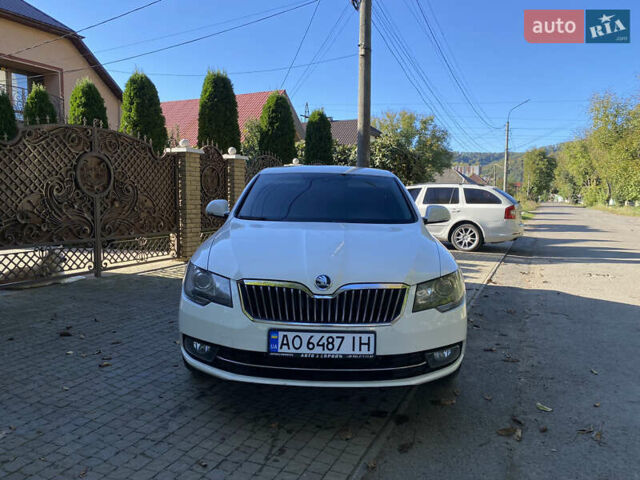 Белый Шкода Суперб, объемом двигателя 1.8 л и пробегом 259 тыс. км за 10700 $, фото 5 на Automoto.ua