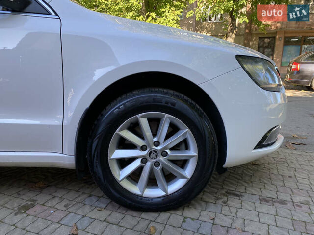 Белый Шкода Суперб, объемом двигателя 1.8 л и пробегом 250 тыс. км за 10800 $, фото 9 на Automoto.ua