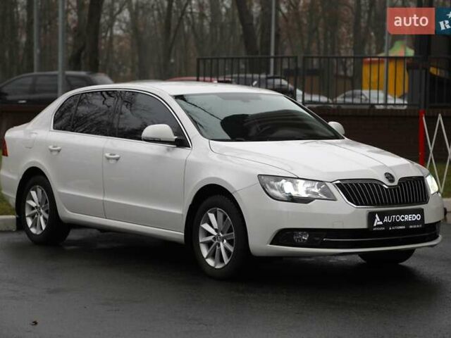 Белый Шкода Суперб, объемом двигателя 1.8 л и пробегом 162 тыс. км за 11500 $, фото 2 на Automoto.ua