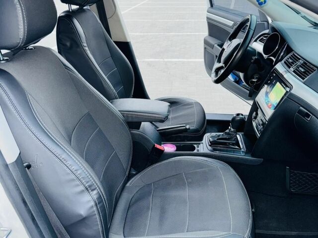 Білий Шкода Суперб, об'ємом двигуна 1.8 л та пробігом 299 тис. км за 8999 $, фото 2 на Automoto.ua