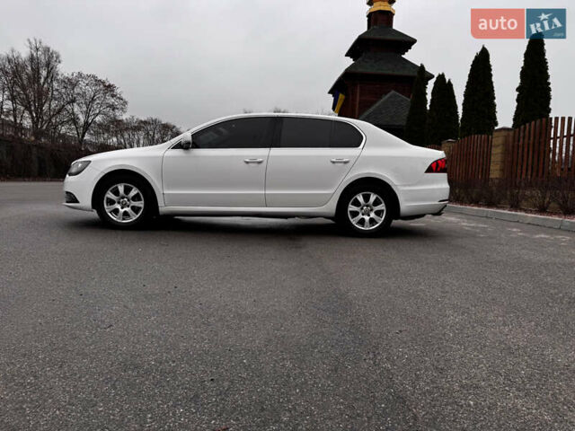 Белый Шкода Суперб, объемом двигателя 1.8 л и пробегом 428 тыс. км за 8999 $, фото 3 на Automoto.ua