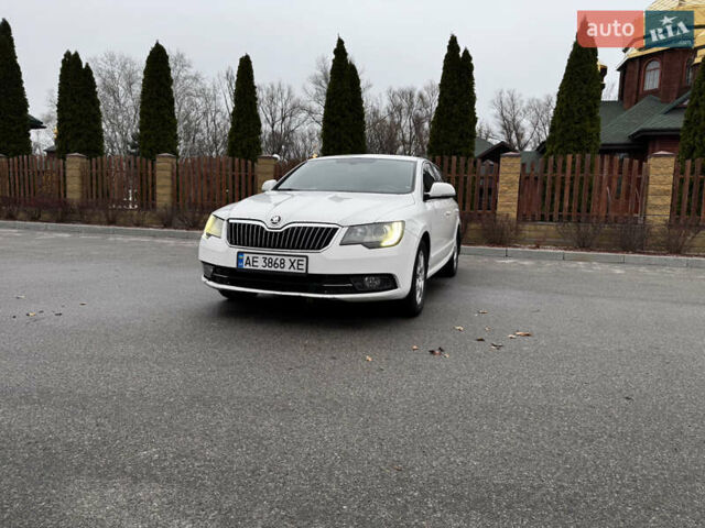 Белый Шкода Суперб, объемом двигателя 1.8 л и пробегом 428 тыс. км за 8999 $, фото 21 на Automoto.ua
