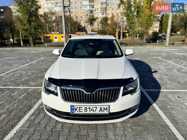 Білий Шкода Суперб, об'ємом двигуна 1.8 л та пробігом 179 тис. км за 11700 $, фото 9 на Automoto.ua