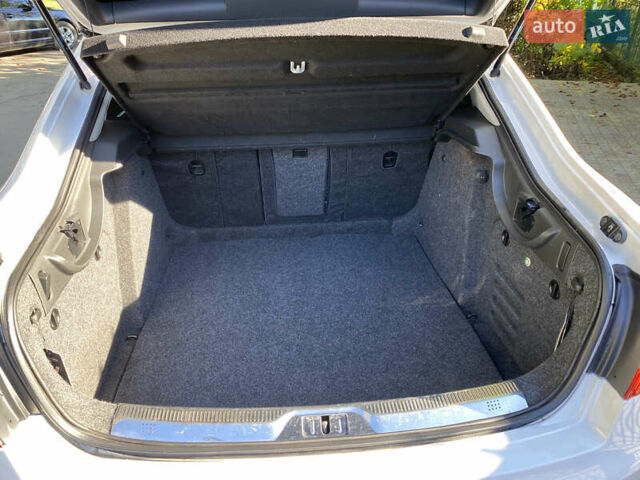 Белый Шкода Суперб, объемом двигателя 1.8 л и пробегом 250 тыс. км за 10800 $, фото 19 на Automoto.ua