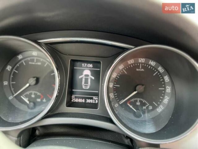 Белый Шкода Суперб, объемом двигателя 1.8 л и пробегом 256 тыс. км за 10450 $, фото 20 на Automoto.ua