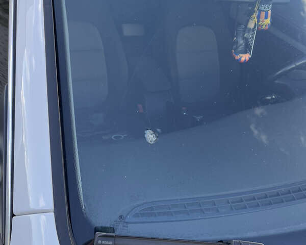 Белый Шкода Суперб, объемом двигателя 1.97 л и пробегом 298 тыс. км за 10200 $, фото 7 на Automoto.ua