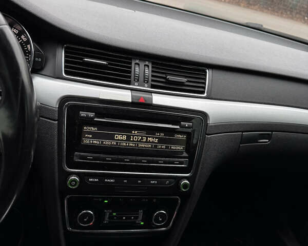 Белый Шкода Суперб, объемом двигателя 1.8 л и пробегом 428 тыс. км за 8999 $, фото 19 на Automoto.ua