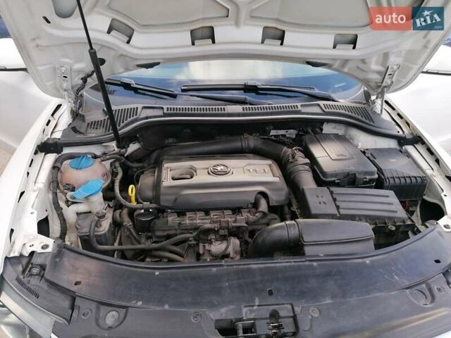 Білий Шкода Суперб, об'ємом двигуна 1.8 л та пробігом 162 тис. км за 11700 $, фото 3 на Automoto.ua