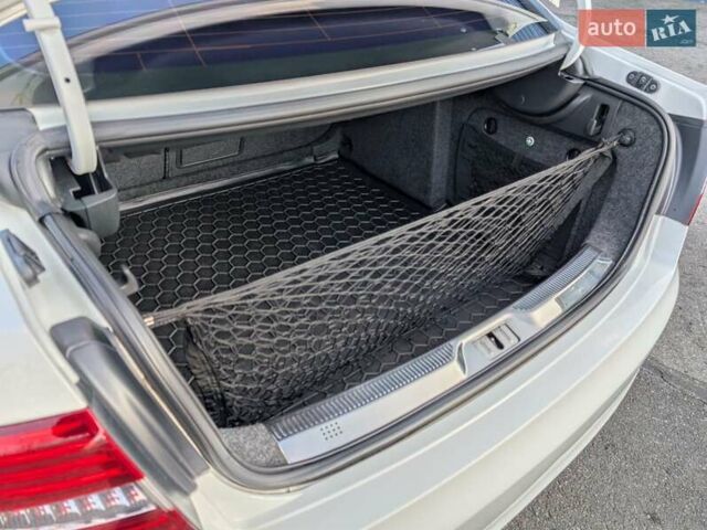 Белый Шкода Суперб, объемом двигателя 1.8 л и пробегом 140 тыс. км за 11300 $, фото 21 на Automoto.ua