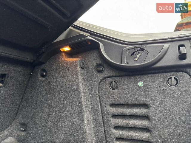 Белый Шкода Суперб, объемом двигателя 1.8 л и пробегом 428 тыс. км за 8999 $, фото 15 на Automoto.ua