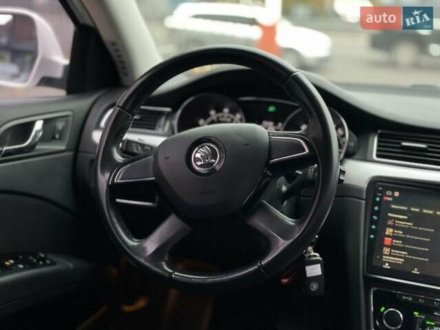 Шкода Суперб 2013 у Дніпро (Дніпропетровську) на Automoto.ua Білий Шкода Суперб, об'ємом двигуна 1.8 л та пробігом 300 тис. км за 8700 $, фото 15 на Automoto.ua