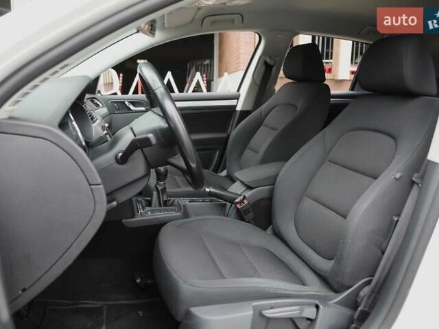 Белый Шкода Суперб, объемом двигателя 1.8 л и пробегом 162 тыс. км за 11500 $, фото 6 на Automoto.ua