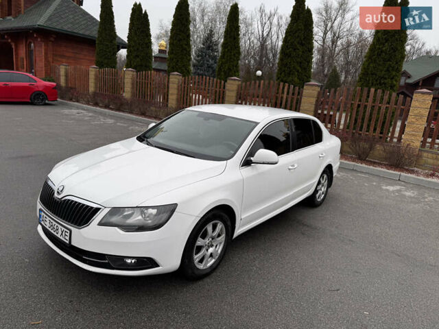 Белый Шкода Суперб, объемом двигателя 1.8 л и пробегом 428 тыс. км за 8999 $, фото 2 на Automoto.ua
