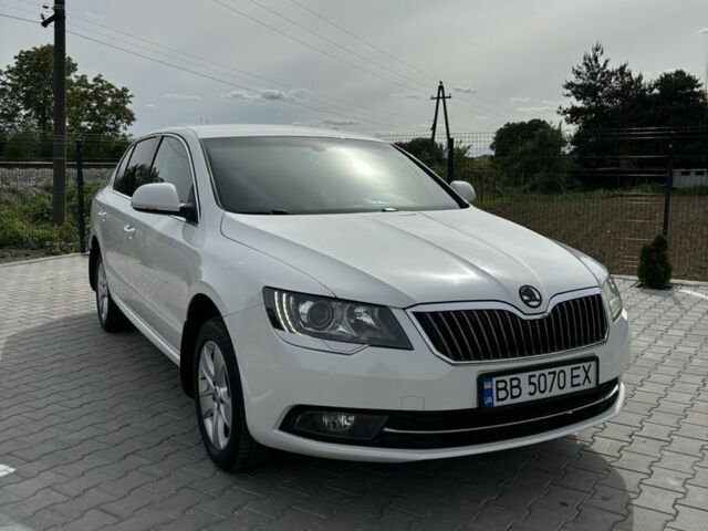 Белый Шкода Суперб, объемом двигателя 1.8 л и пробегом 180 тыс. км за 11600 $, фото 5 на Automoto.ua