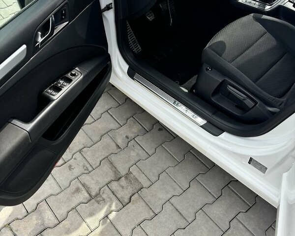 Белый Шкода Суперб, объемом двигателя 1.8 л и пробегом 174 тыс. км за 12500 $, фото 21 на Automoto.ua