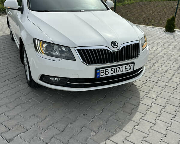 Белый Шкода Суперб, объемом двигателя 1.8 л и пробегом 174 тыс. км за 12500 $, фото 17 на Automoto.ua