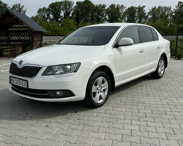 Белый Шкода Суперб, объемом двигателя 1.8 л и пробегом 174 тыс. км за 12500 $, фото 9 на Automoto.ua