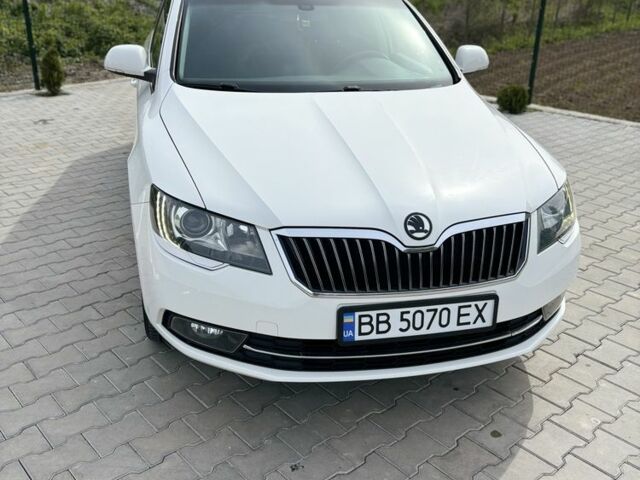 Белый Шкода Суперб, объемом двигателя 1.8 л и пробегом 180 тыс. км за 11600 $, фото 17 на Automoto.ua