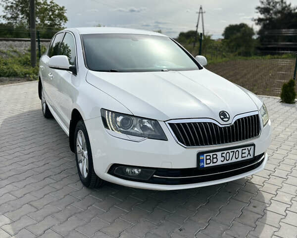 Белый Шкода Суперб, объемом двигателя 1.8 л и пробегом 174 тыс. км за 12500 $, фото 18 на Automoto.ua