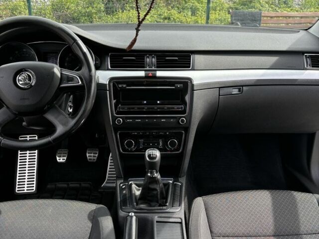 Белый Шкода Суперб, объемом двигателя 1.8 л и пробегом 180 тыс. км за 11600 $, фото 20 на Automoto.ua