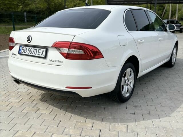 Белый Шкода Суперб, объемом двигателя 1.8 л и пробегом 180 тыс. км за 11600 $, фото 15 на Automoto.ua