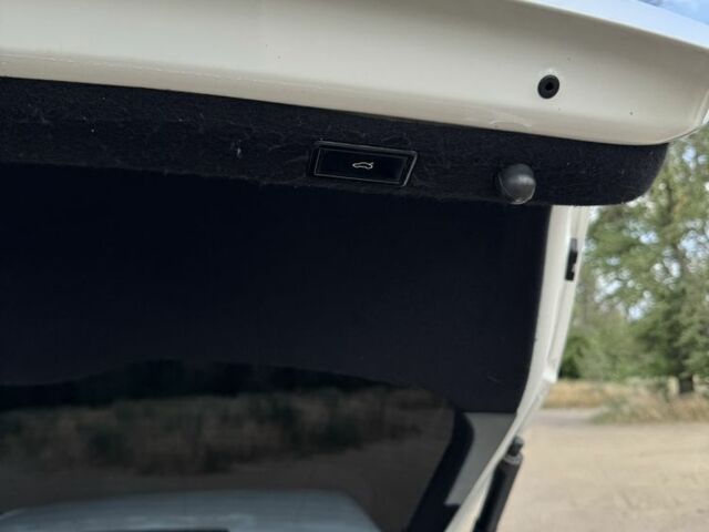 Белый Шкода Суперб, объемом двигателя 1.8 л и пробегом 170 тыс. км за 13500 $, фото 15 на Automoto.ua