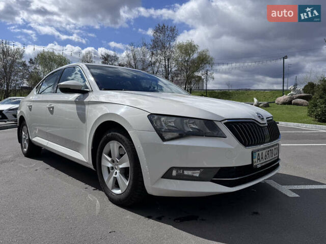 Белый Шкода Суперб, объемом двигателя 1.8 л и пробегом 130 тыс. км за 13800 $, фото 9 на Automoto.ua
