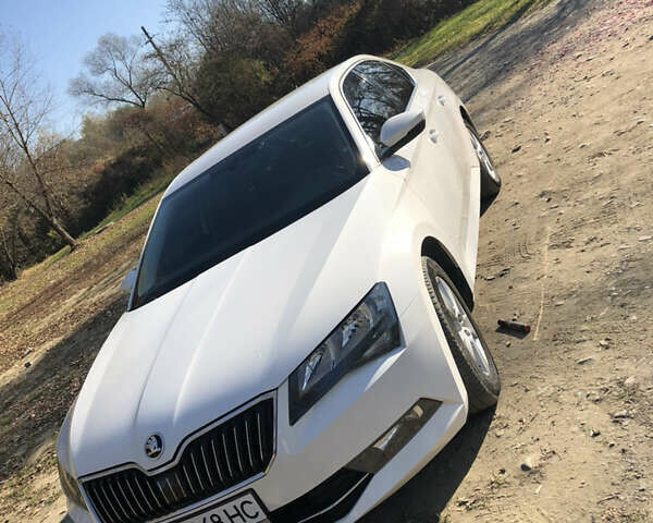 Белый Шкода Суперб, объемом двигателя 1.6 л и пробегом 280 тыс. км за 14500 $, фото 8 на Automoto.ua