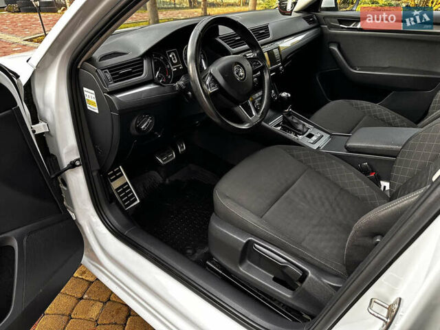 Белый Шкода Суперб, объемом двигателя 2 л и пробегом 255 тыс. км за 15500 $, фото 21 на Automoto.ua