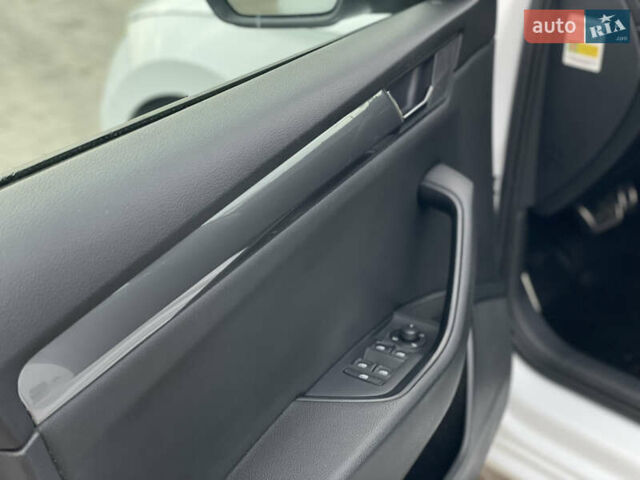 Белый Шкода Суперб, объемом двигателя 2 л и пробегом 255 тыс. км за 14999 $, фото 41 на Automoto.ua