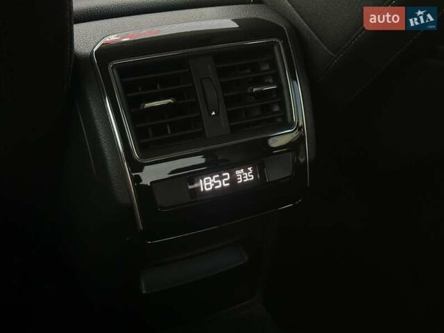 Белый Шкода Суперб, объемом двигателя 1.8 л и пробегом 201 тыс. км за 14900 $, фото 16 на Automoto.ua