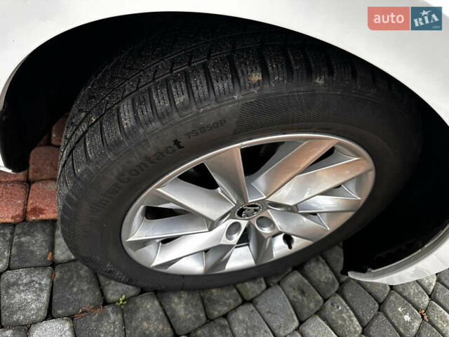 Белый Шкода Суперб, объемом двигателя 2 л и пробегом 255 тыс. км за 15500 $, фото 45 на Automoto.ua