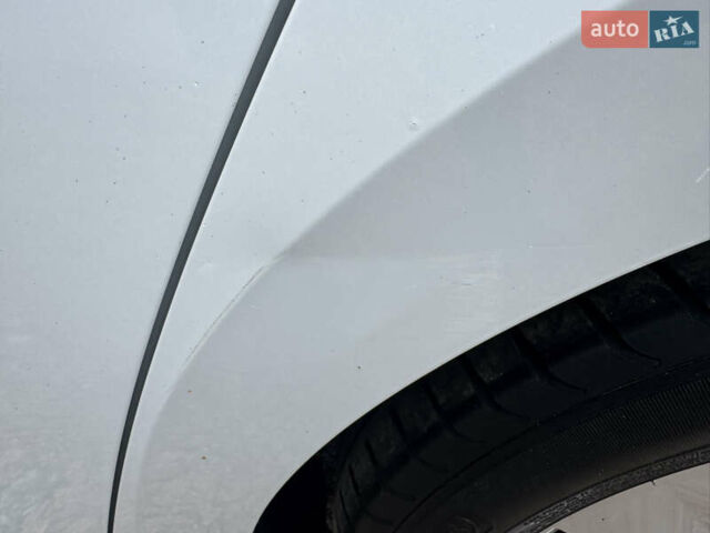 Білий Шкода Суперб, об'ємом двигуна 1.8 л та пробігом 187 тис. км за 16500 $, фото 16 на Automoto.ua