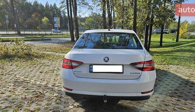 Білий Шкода Суперб, об'ємом двигуна 1.8 л та пробігом 144 тис. км за 16900 $, фото 16 на Automoto.ua