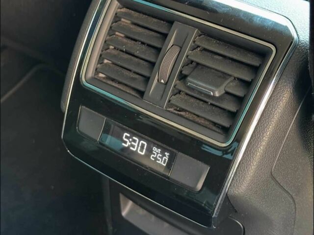 Белый Шкода Суперб, объемом двигателя 0 л и пробегом 209 тыс. км за 16500 $, фото 11 на Automoto.ua