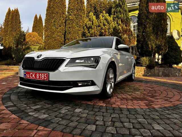 Белый Шкода Суперб, объемом двигателя 2 л и пробегом 255 тыс. км за 15500 $, фото 16 на Automoto.ua