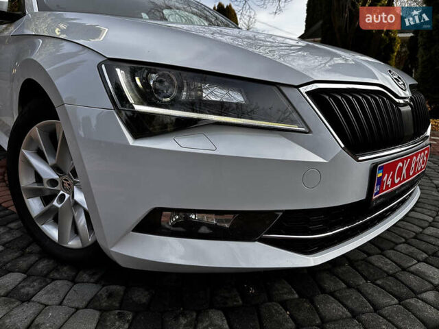 Белый Шкода Суперб, объемом двигателя 2 л и пробегом 255 тыс. км за 15500 $, фото 44 на Automoto.ua
